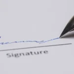 Como funciona uma perícia grafotécnica e quais documentos podem ser analisados?